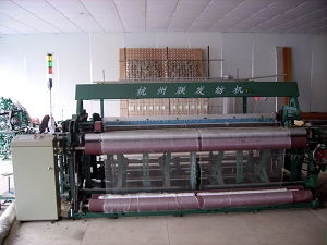 雙亞紡機(jī)供應(yīng)玻璃纖維交織劍桿機(jī) 濰坊玻璃纖維交織劍桿機(jī)
