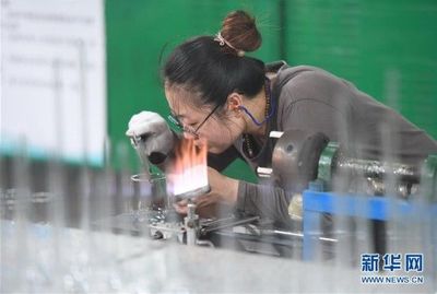 河北河間:打造工藝玻璃產業集群